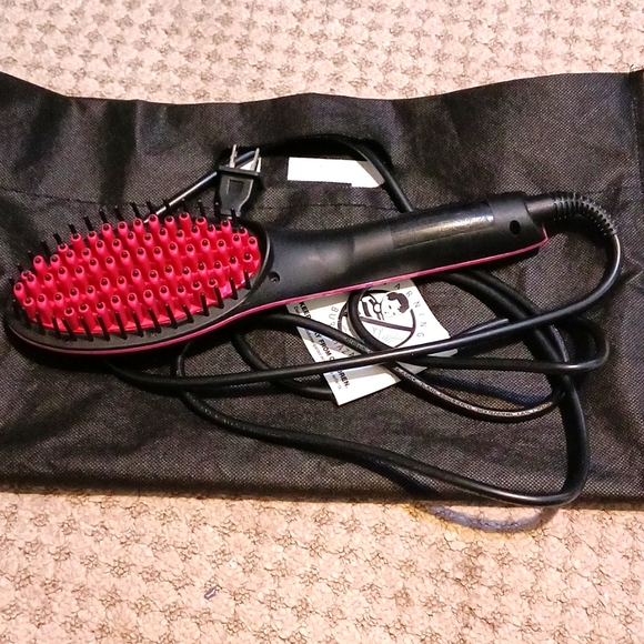 Ceramic Hair straightening Brush - Picture 3 of 4